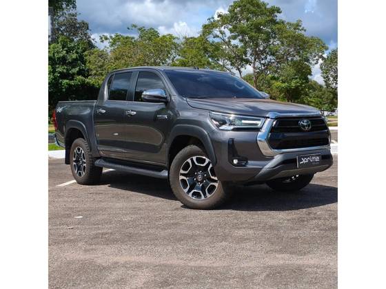 TOYOTA HILUX 2.8 D-4D TURBO DIESEL CD SRX 4X4 AUTOMÁTICO TOYOTA HILUX 2.8 D-4D TURBO DIESEL CD SRX 4X4 AUTOMÁTICO